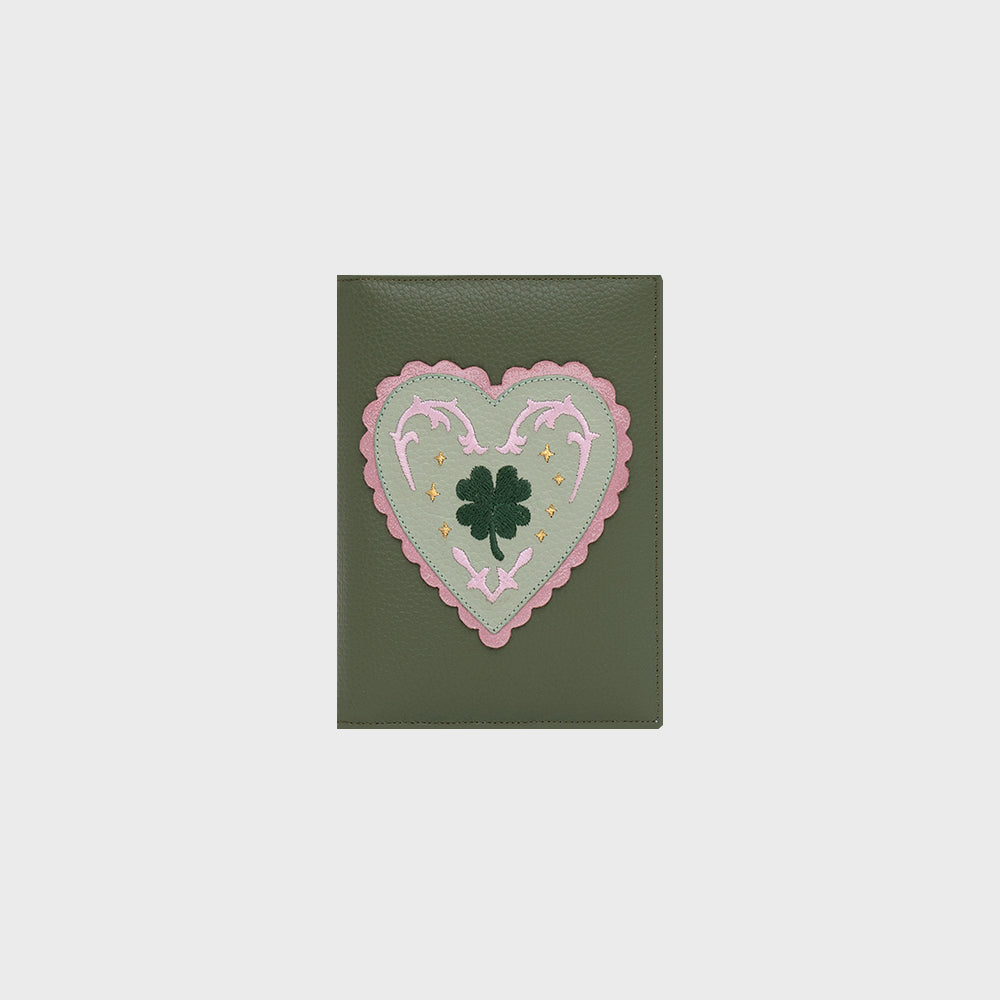 PORTAPASAPORTE LUCKY CLOVER VERDE