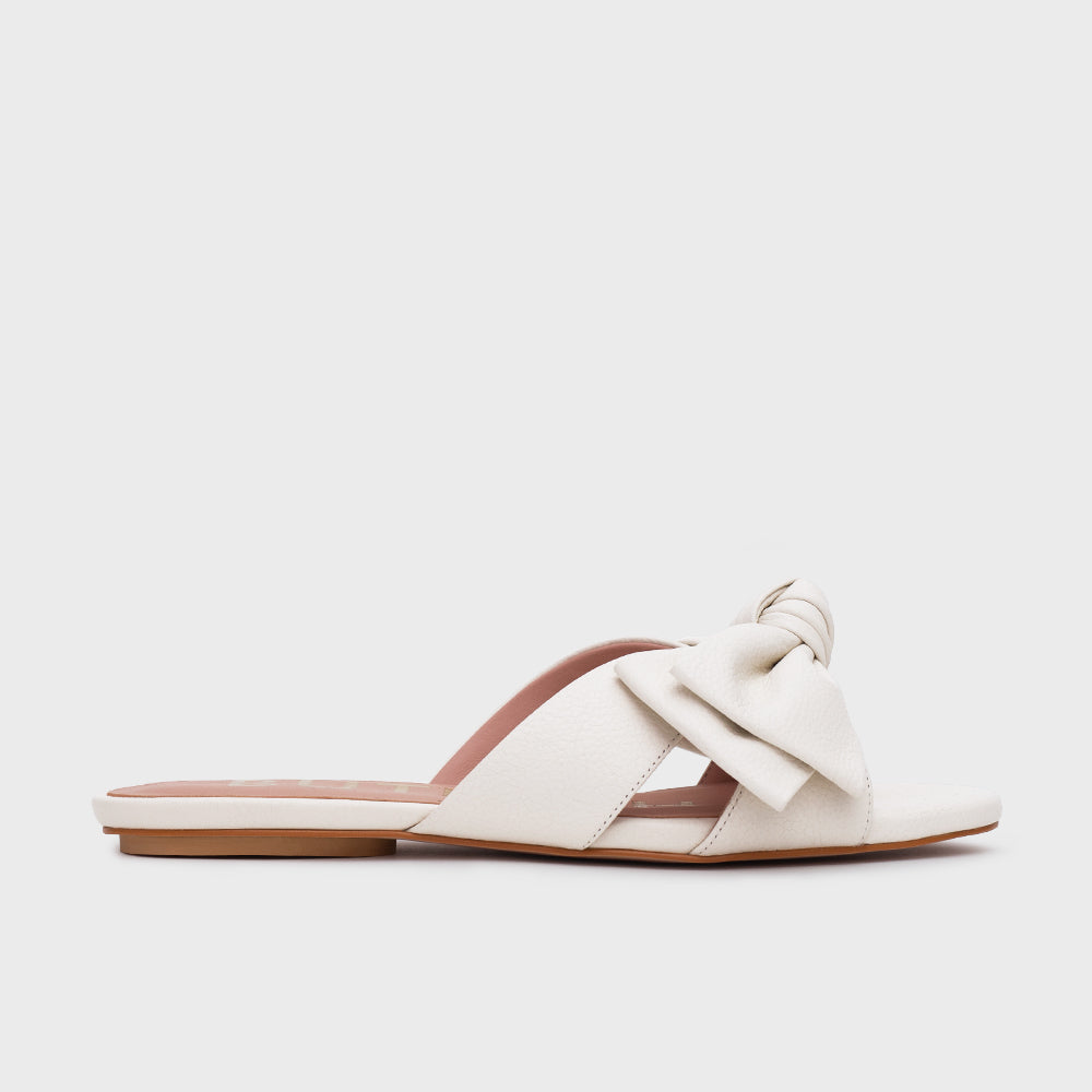 ADRIANA FLAT HUESO