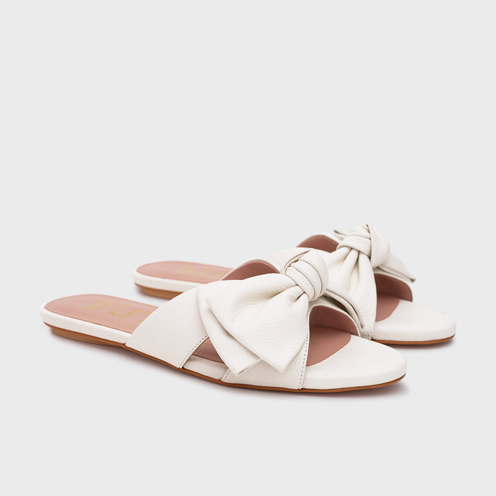 ADRIANA FLAT HUESO