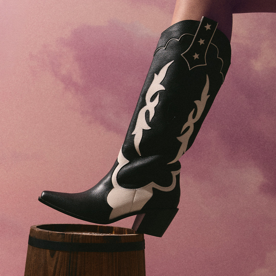 BOTA LUCKY HEARTS HUESO NEGRO