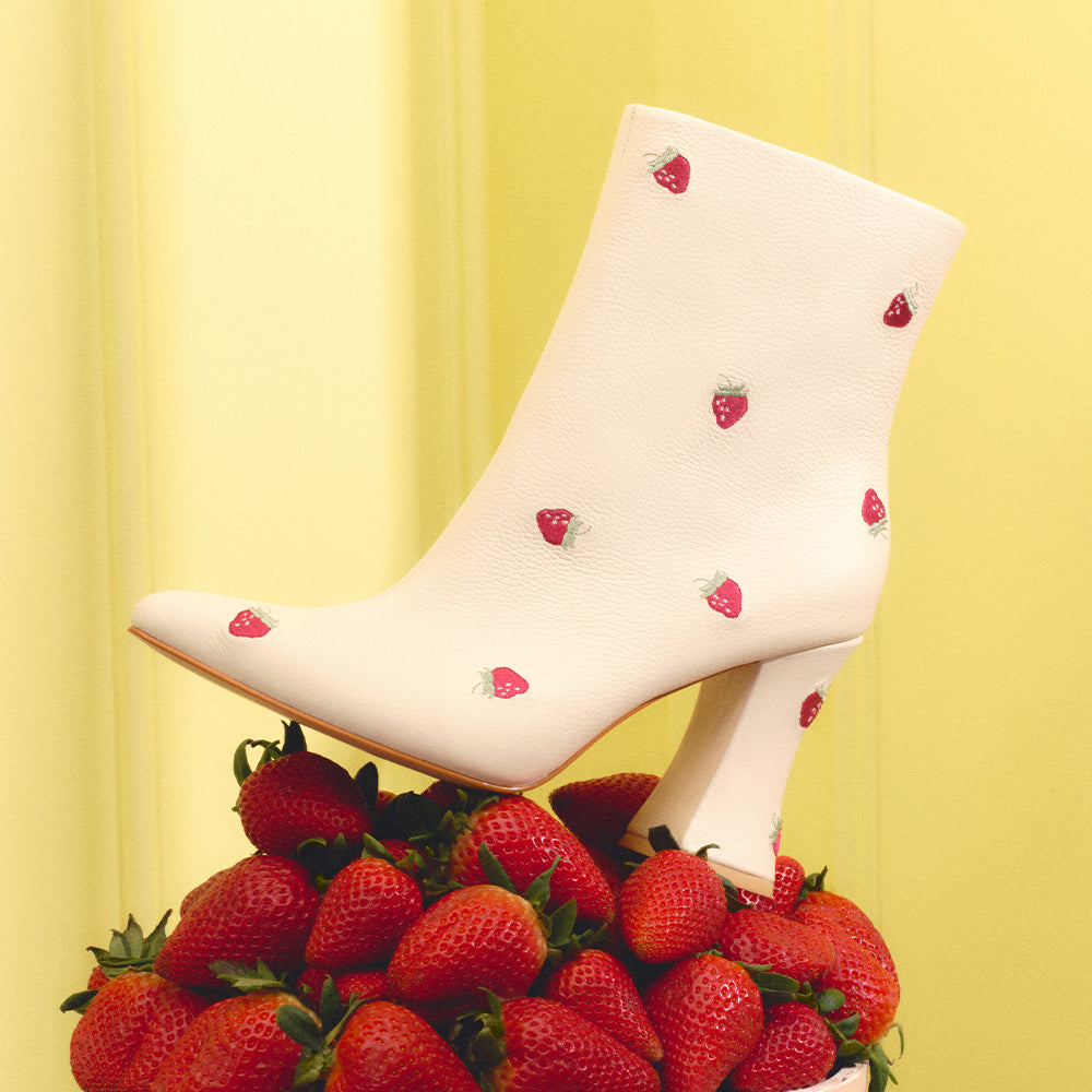 BOTÍN NINETTE STRAWBERRY HUESO