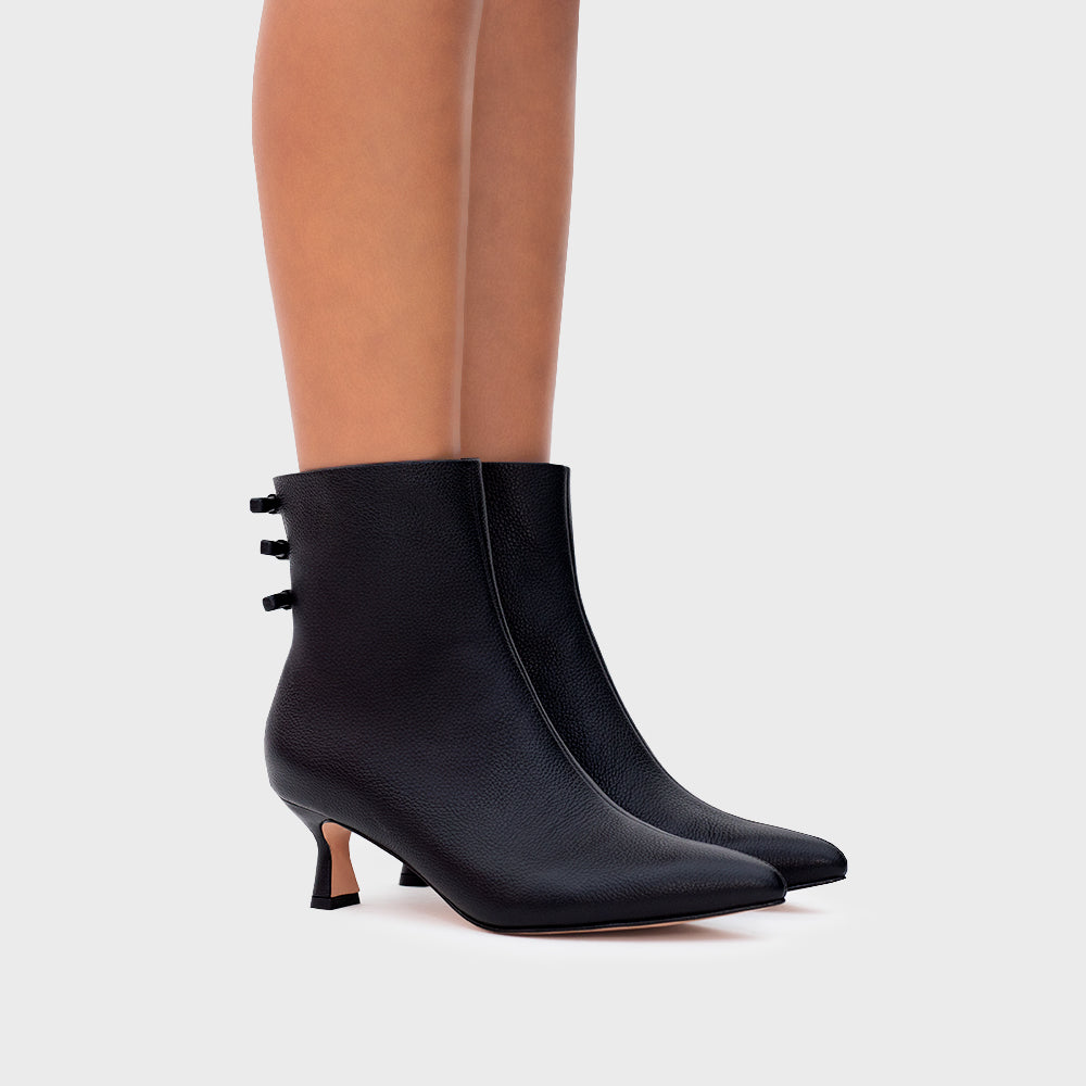 BOTÍN LUCILLE MIDI NEGRO