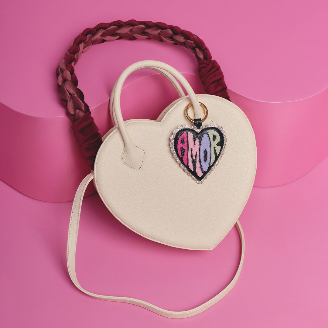 CHARM AMOR NEGRO
