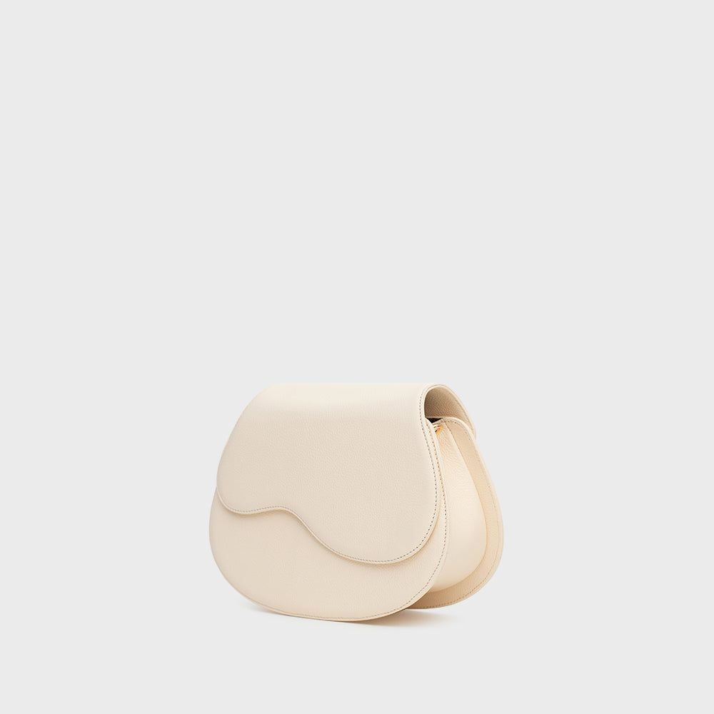 CLAM BAG TINA HUESO