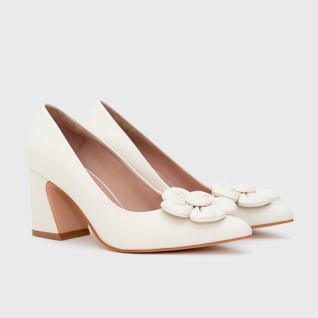 FANCY FLOWER PUMP HUESO