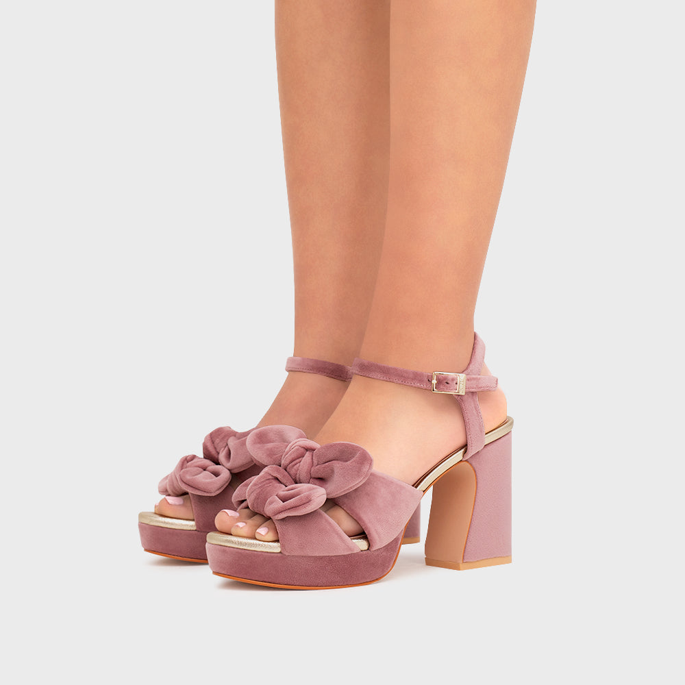 ILIANA PLATAFORMA ROSA