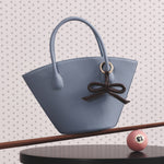 Cargue la imagen en el visor de la galería, KATNISS TRAPEZE BAG CELESTE
