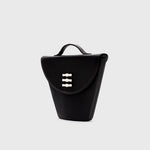 Cargue la imagen en el visor de la galería, LUCILLE FLAP TRAPEZE BAG NEGRO