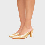 Cargue la imagen en el visor de la galería, LUCKY MULE PUMP ORO
