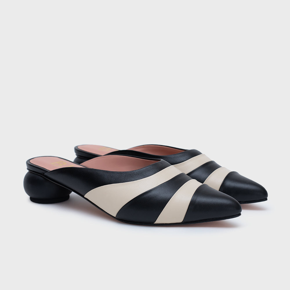 MAUDE MULE FLAT HUESO NEGRO