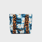 Cargue la imagen en el visor de la galería, MINI BAG CAMELIA AZUL
