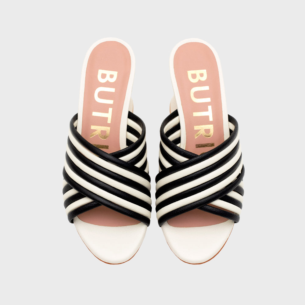 MARGARET SUMMER PUMP HUESO NEGRO