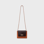 Cargue la imagen en el visor de la galería, NADIRA FLAP HAND BAG COBRE