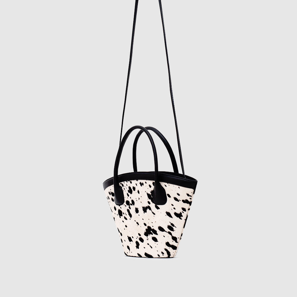 SASKIA TRAPEZE BAG HUESO NEGRO