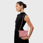 Cargue la imagen en el visor de la galería, SUNDAE STRAWBERRY MINI BAG ROSA OSCURO