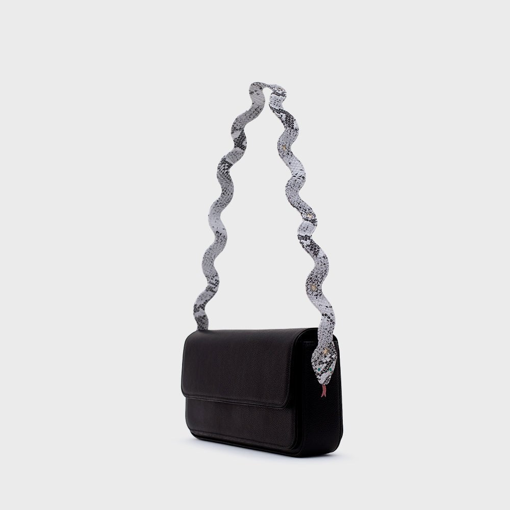 ANACONDA FLAP BAG NEGRO - Butrich Perú
