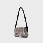 Cargue la imagen en el visor de la galería, ANIKA FLAP BAG HUESO - Butrich Perú