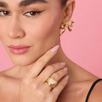 Cargue la imagen en el visor de la galería, ANILLO CORAZÓN REMEDIOS HUESO - Butrich Perú