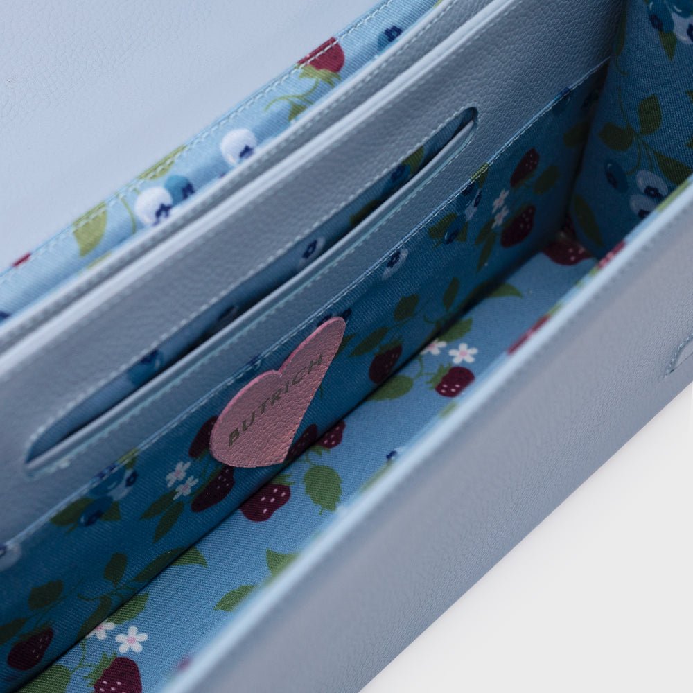 BLUEBERRY SUNDAE RECTANGLE BAG CELESTE - Butrich Perú