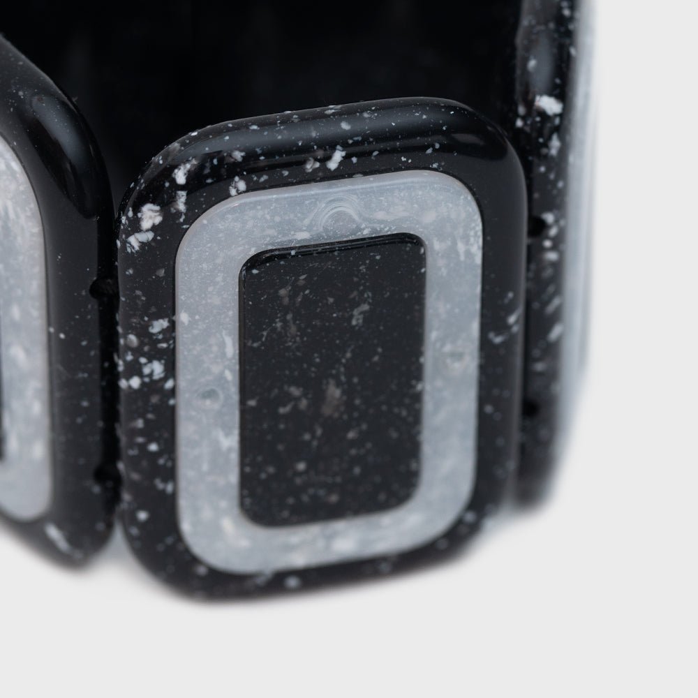 BRAZALETE CORDELIA BLANCO NEGRO - Butrich Perú