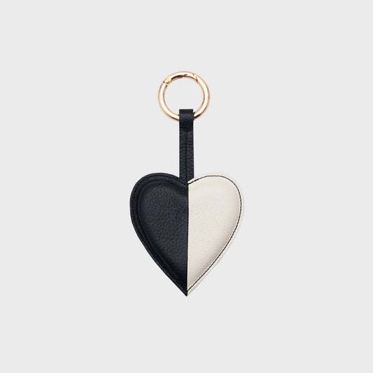 CHARM CORAZÓN AISSA NEGRO - Butrich Perú