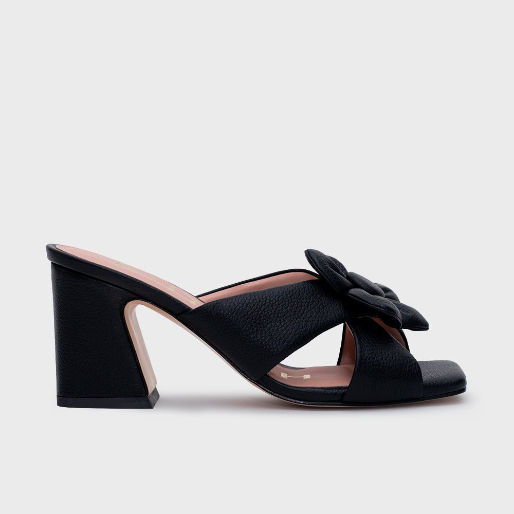GARDENIA PUMP NEGRO - Butrich Perú
