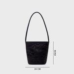 Cargue la imagen en el visor de la galería, JANIA BUCKET BAG NEGRO - Butrich Perú