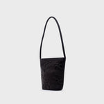 Cargue la imagen en el visor de la galería, JANIA BUCKET BAG NEGRO - Butrich Perú