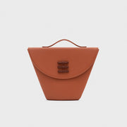 LUCILLE FLAP TRAPEZE BAG COBRE - Butrich Perú
