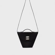 LUCILLE FLAP TRAPEZE BAG NEGRO - Butrich Perú