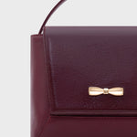 Cargue la imagen en el visor de la galería, NADIRA FLAP HAND BAG BORGOÑA - Butrich Perú