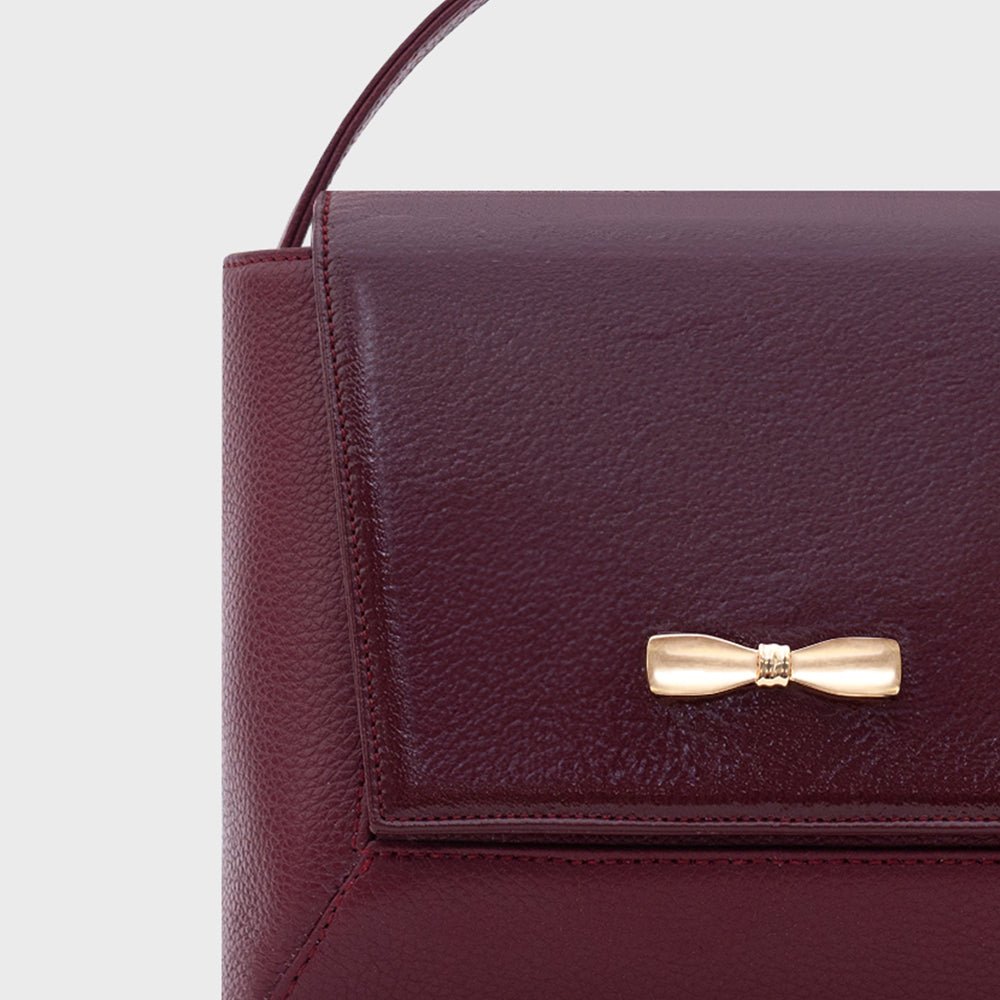 NADIRA FLAP HAND BAG BORGOÑA - Butrich Perú