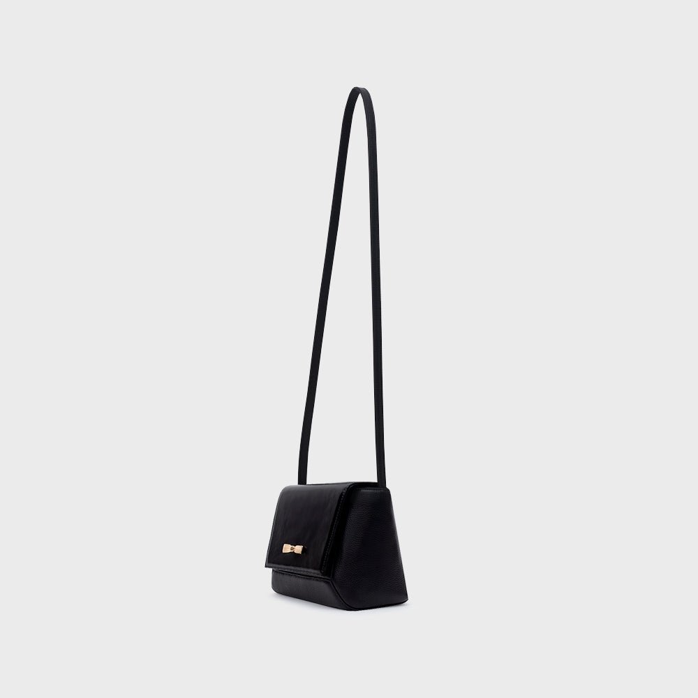 NADIRA FLAP HAND BAG NEGRO - Butrich Perú