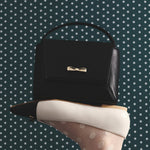Cargue la imagen en el visor de la galería, NADIRA FLAP HAND BAG NEGRO - Butrich Perú