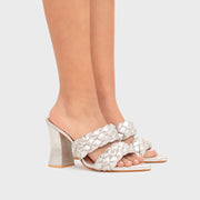 SAORI PUMP PLATA - Butrich Perú