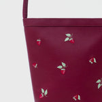 Cargue la imagen en el visor de la galería, STRAWBERRY BUCKET BAG MORA - Butrich Perú