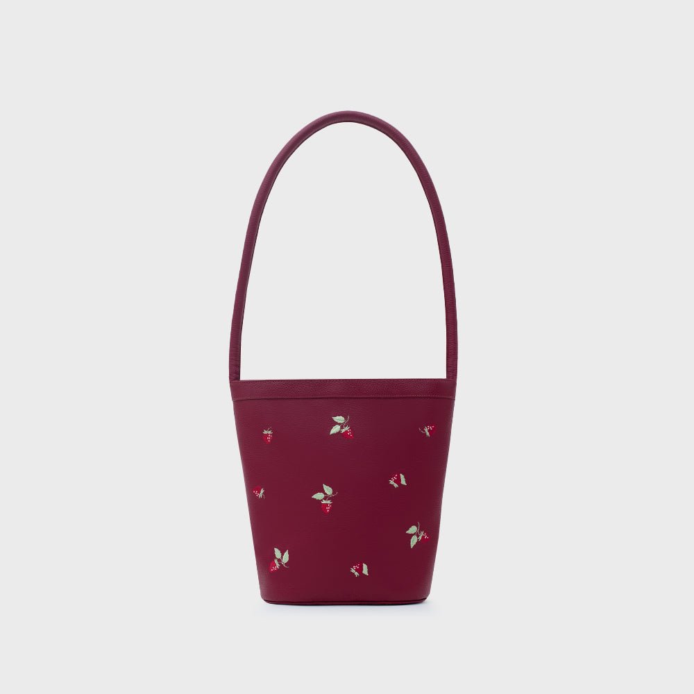STRAWBERRY BUCKET BAG MORA - Butrich Perú